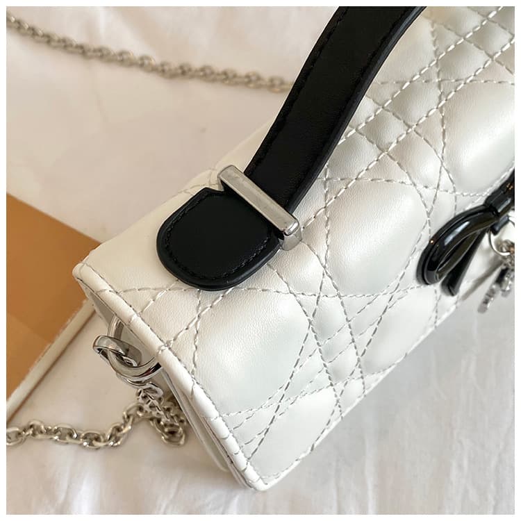 2026 New Small Fragrance Style Diamond Grid Chain Bag Women's Versatile Mini Crossbody Bow Envelope Bag