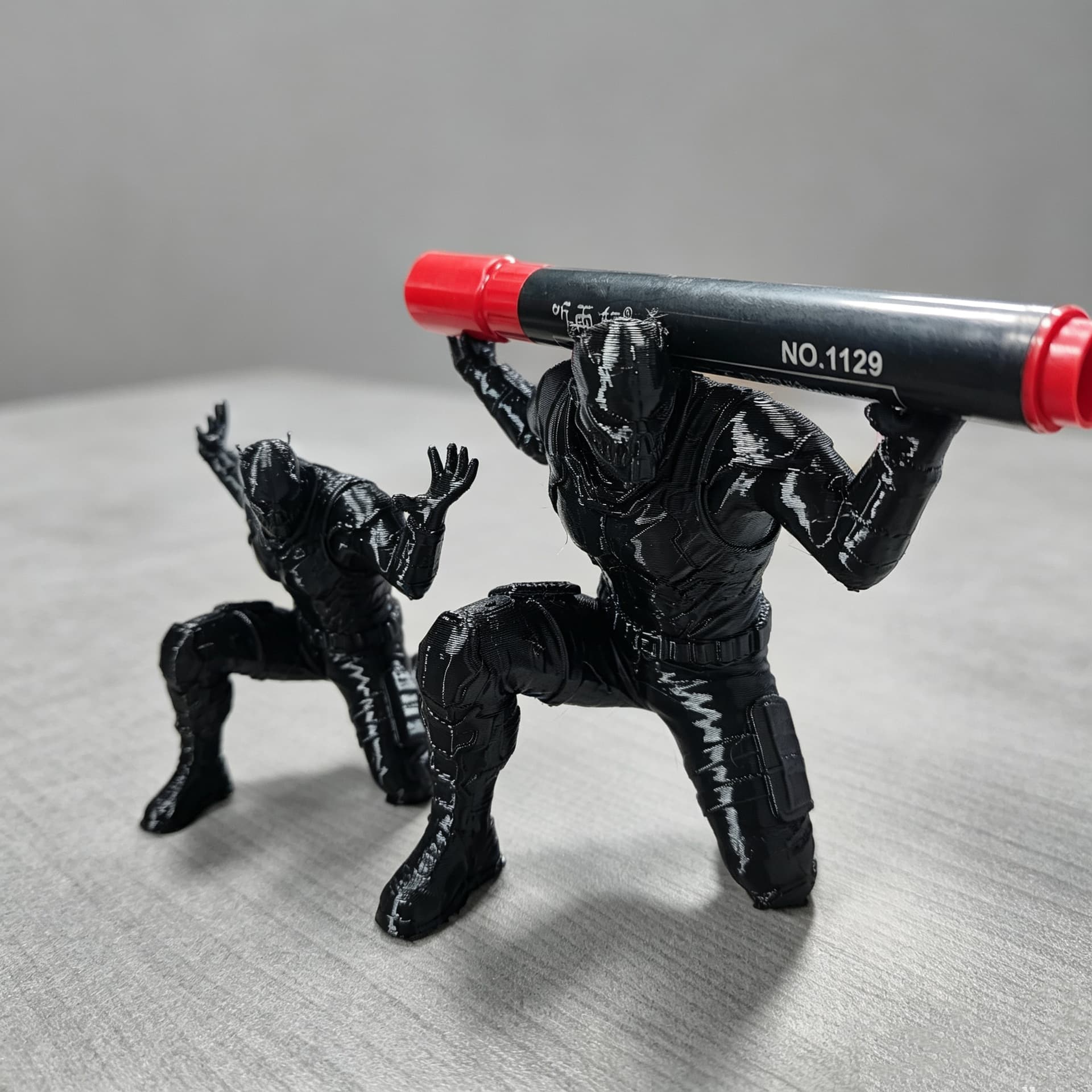New Cross-border 3D Printed Punisher Pen Holder Desktop Decorative Ornament Pen Stand Stationery Storage Creative Holder Cool Style