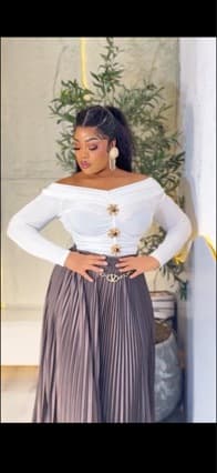 Sexy one-line collar pleated long-sleeved dress for women winter 2026 new temperament hip-hugging skirt waist slimming short skirt