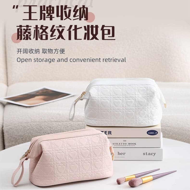 [Customized by the Manufacturer] Cream-Colored Makeup Bag for Women, Soft and Cute Style, Daily Makeup Touch-Up, Lipstick and Eyeshadow Storage Bag