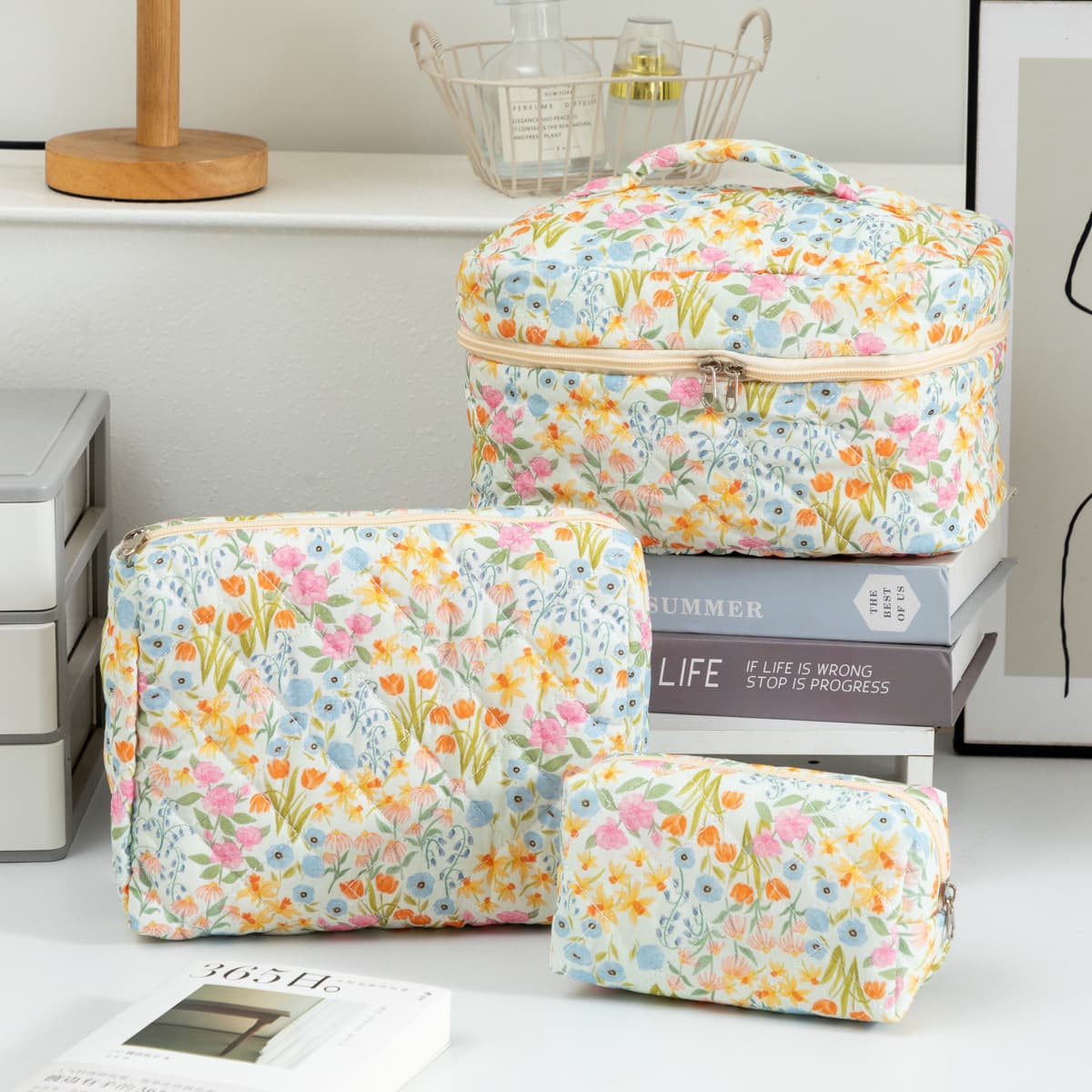 New Cross-border Ins Quilted Floral Makeup Bag Large Capacity Handheld High Appearance Toiletry Bag Portable Storage Bag