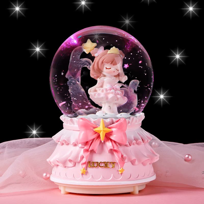 A variety of cartoon snow music boxes, crystal balls, creative birthday gifts, girl heart student gifts, luminous music boxes