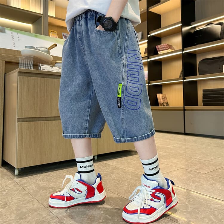 Boys' Denim Capri Pants Summer 2024 New Trendy Kids' Thin Loose Fit Shorts for Middle and Big Children