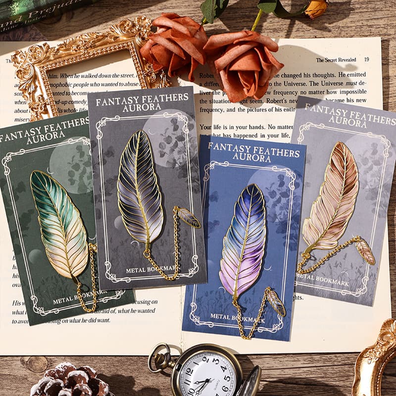 Ins style high-value retro literary feather metal bookmark student exquisite pendant souvenir Chinese style gift
