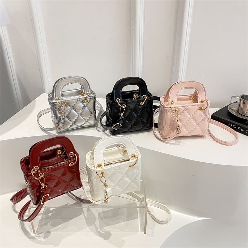Fashionable Diamond Quilted Stitching Lady Dior Bag 2026 New Korean Style Retro Elegant Shoulder Crossbody Small Bag Commuter Women's Bag