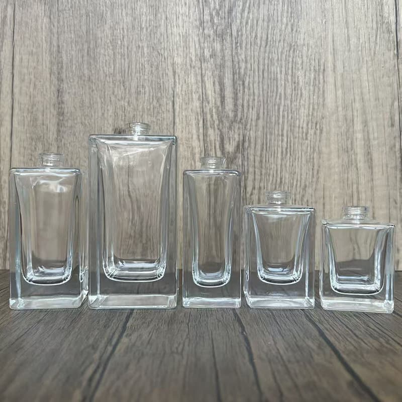Spot 30ml, 50ml/100ml bayonet, various high-end square bottles, glass bottles, convenient to press and fill empty bottles