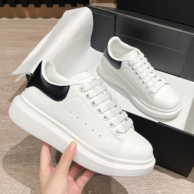 Spring New Men's Breathable White Shoes Student Korean Trendy Versatile Thick Sole Heightening Sports Casual Skate Shoes