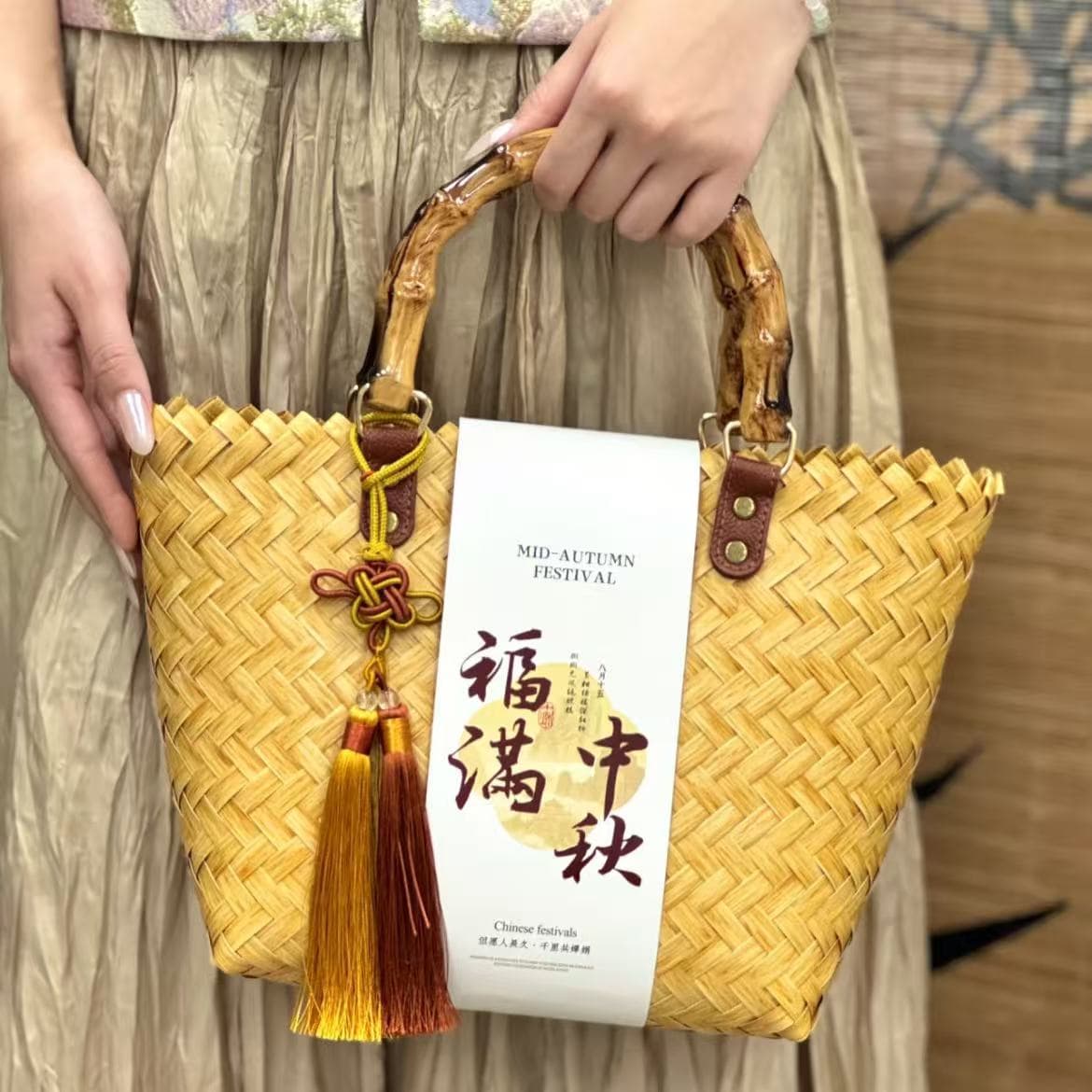 2026 New Chinese Style Retro Imitation Bamboo Hand Basket Mid-Autumn Festival Mooncake Gift Box High-Looking Hotel Souvenir Empty Basket