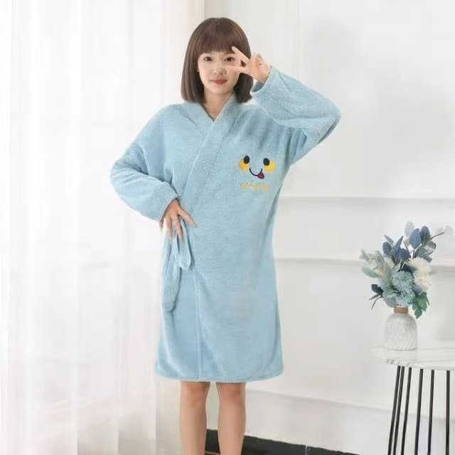 Autumn and winter pineapple plaid embroidered long-sleeved bathrobe for women, wearable, absorbent, quick-drying, home bathing pajamas, wedding gift