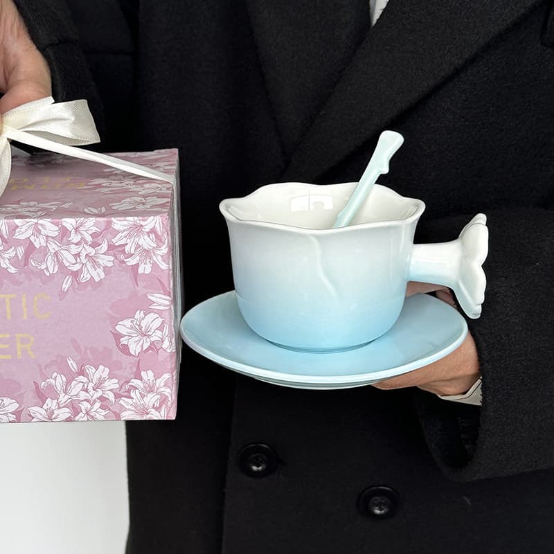 Gradient Sakura-Shaped Coffee Cup and Saucer Set, Beautiful Ceramic Mug Tea Cup, Gift for Women, Souvenir Gift