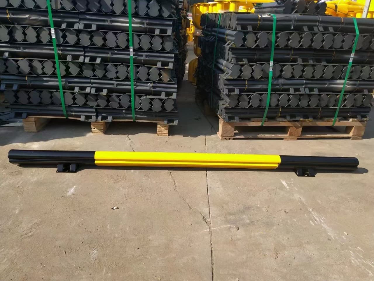 Plum blossom wheel stop, a safety protection facility dedicated to parking lots/garages