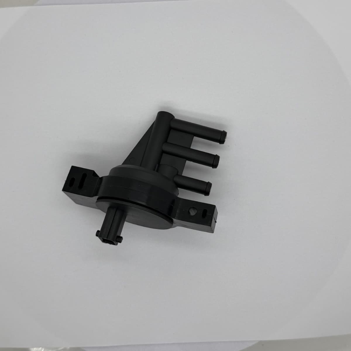 OE:55557331 55562786 9175290 Suitable for Saab car turbo solenoid valve in stock