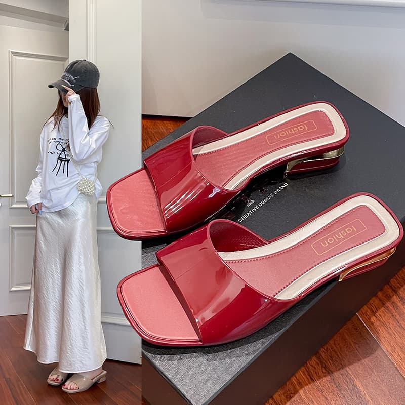 Crystal slippers for women summer new cross-border fashion versatile flip-flops foreign trade fairy style mid-heel French thong toe sandals