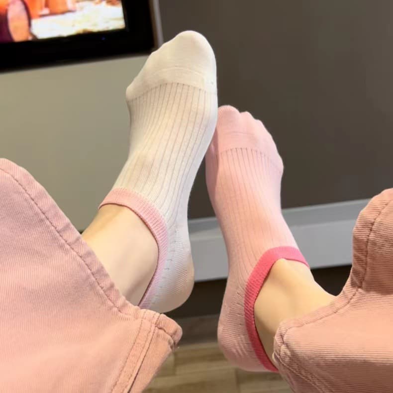 Women's Non-Slip Invisible Candy Color Short Socks, Low-Cut Spring/Summer Japanese Sweet Student Socks, Odor-Resistant Seamless Boat Socks