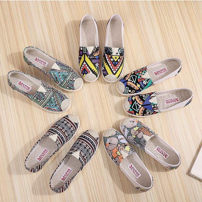 Women's Slip-On Canvas Shoes Comfortable Casual Home Wear Anti-Slip Soft Bottom Beijing Old Cloth Shoes Low Cut Flat Heel