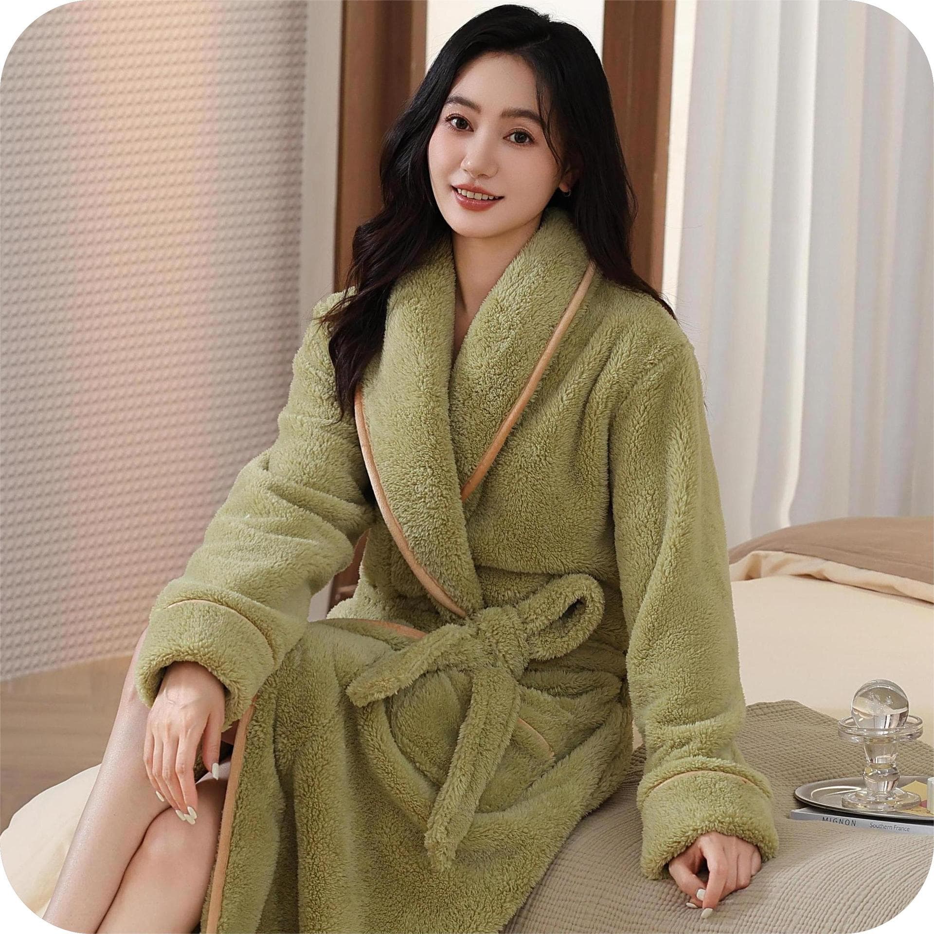 【Premium Selection】Thick Coral Fleece Couple Bathrobe for Home Use, Autumn and Winter Thickened Women's Long Bathrobe, Men's Sleepwear