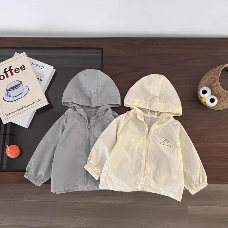 Baby sun protection clothing, summer baby clothes, summer clothes, super cute and stylish hooded jacket, infant air-conditioning clothing, sun protection clothing