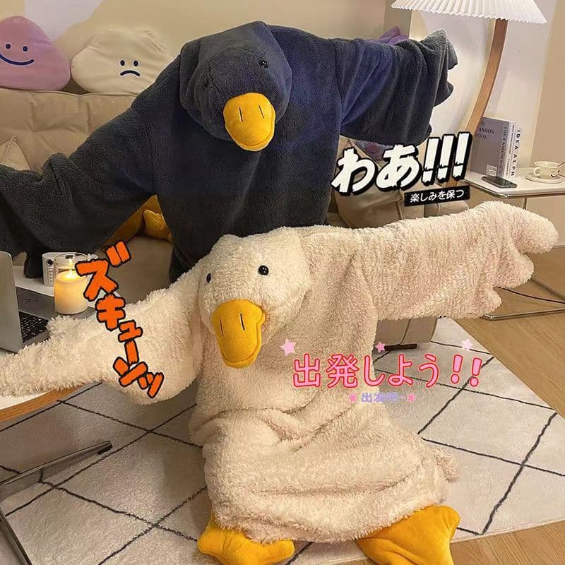 Big White Goose Men's and Women's Autumn-Winter Thickened Coral Fleece Couples' Quirky, Cute, Socially Anxious Plush Bestie Nightdress, Extended Version