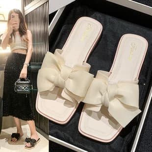 Women's Outdoor Slippers Summer 2026 New Fashion Flat Bow Shoes Elegant Soft Sole Comfortable One-Strap Sandals