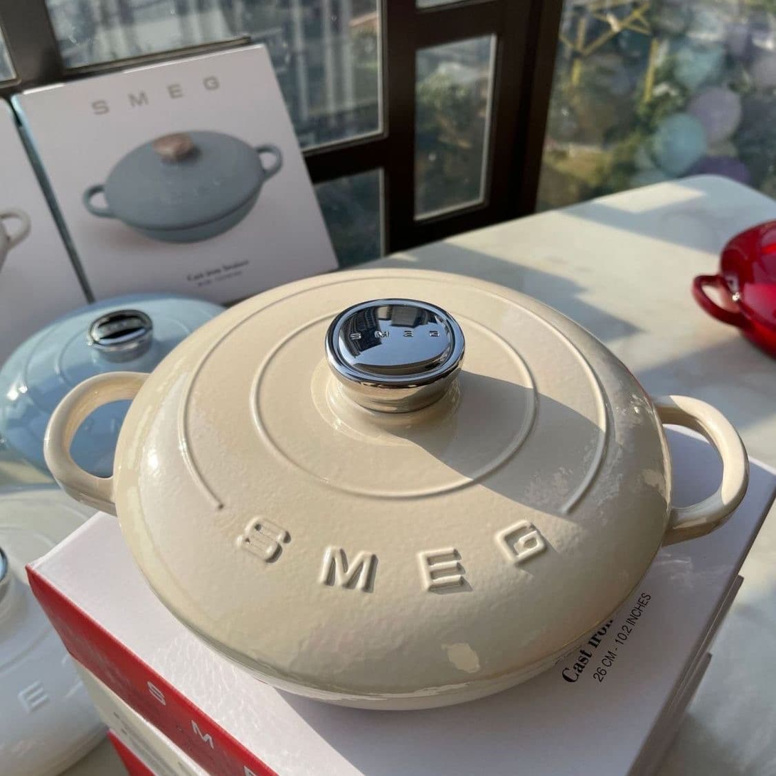 SM EG grid seafood pot enamel pot household stew pot 26CM soup pot 2.2 liters quality cast iron pot