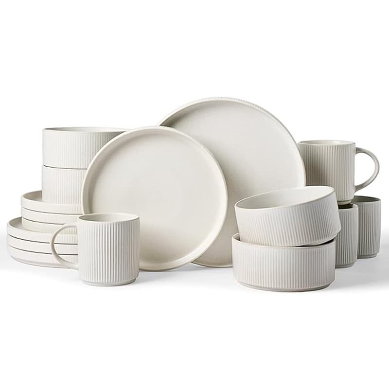 European retro embossed ceramic tableware set for four Western food plates flat plates soup bowls