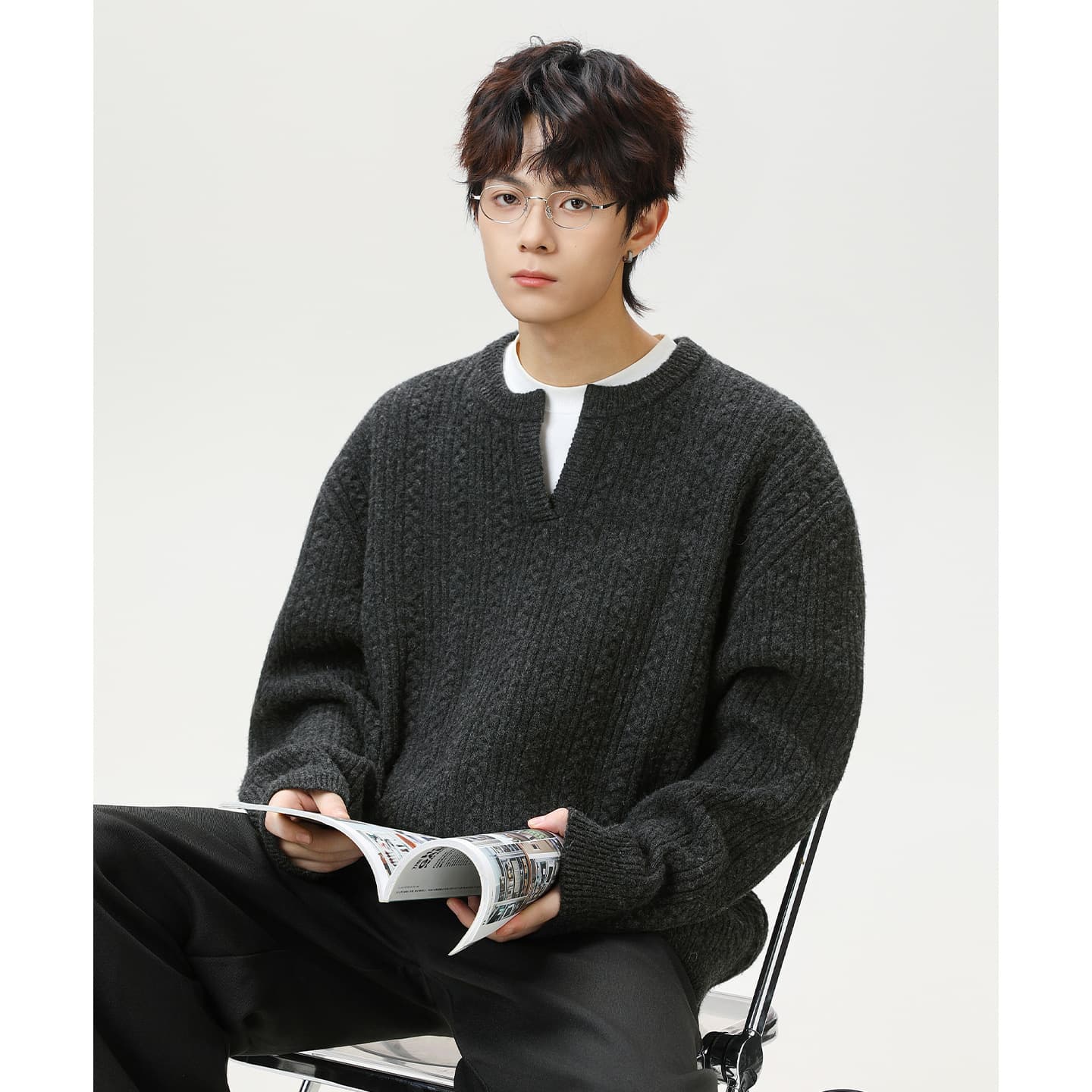 Retro cable knit texture small V-neck sweater men's autumn/winter lazy loose pullover knitted solid color cardigan