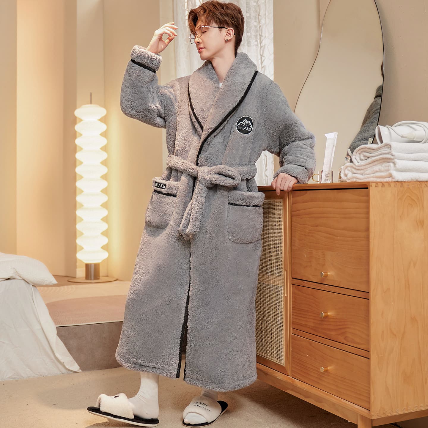 Men's Bathrobe Winter Coral Fleece Thickened Plus Size Youth 2025 New Style Pajama Robe Long Robe Autumn Winter