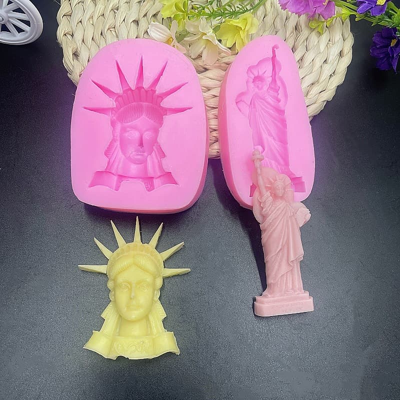 Statue of Liberty Aromatherapy Candle Silicone Mold DIY Home Decoration Ornament Mold Baking Cake Decoration Mold