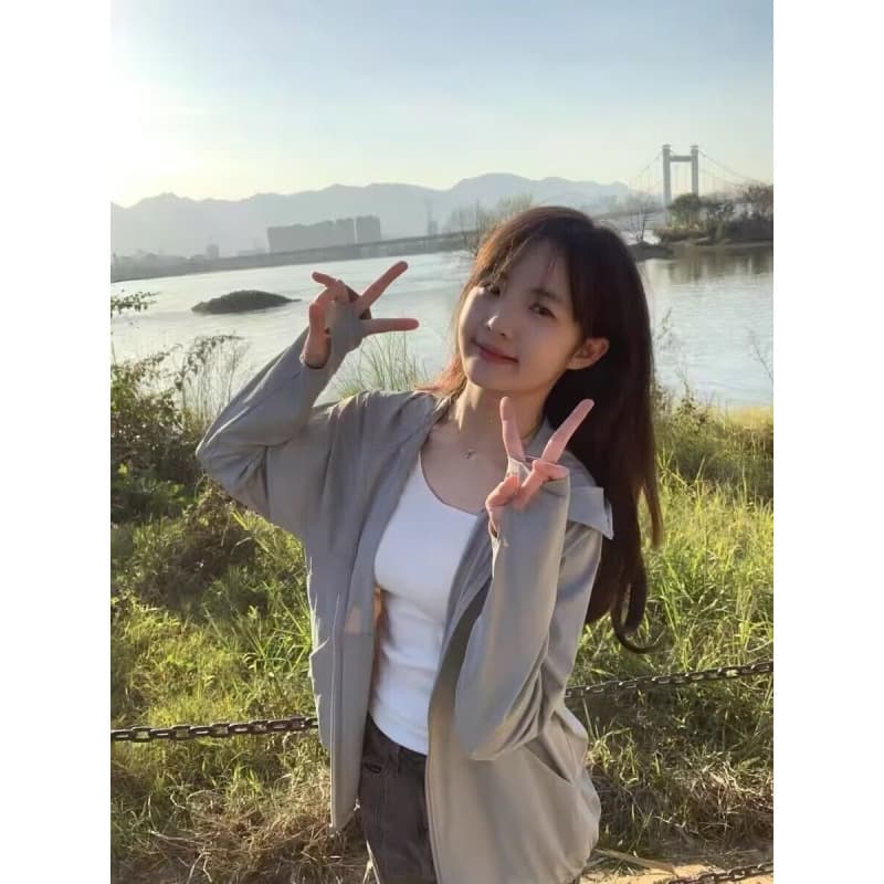 Purple Summer Lightweight Ice Silk Sun Protection Jacket for Women, UV-Protective Breathable Sunscreen Coat, Thin Loose Cardigan