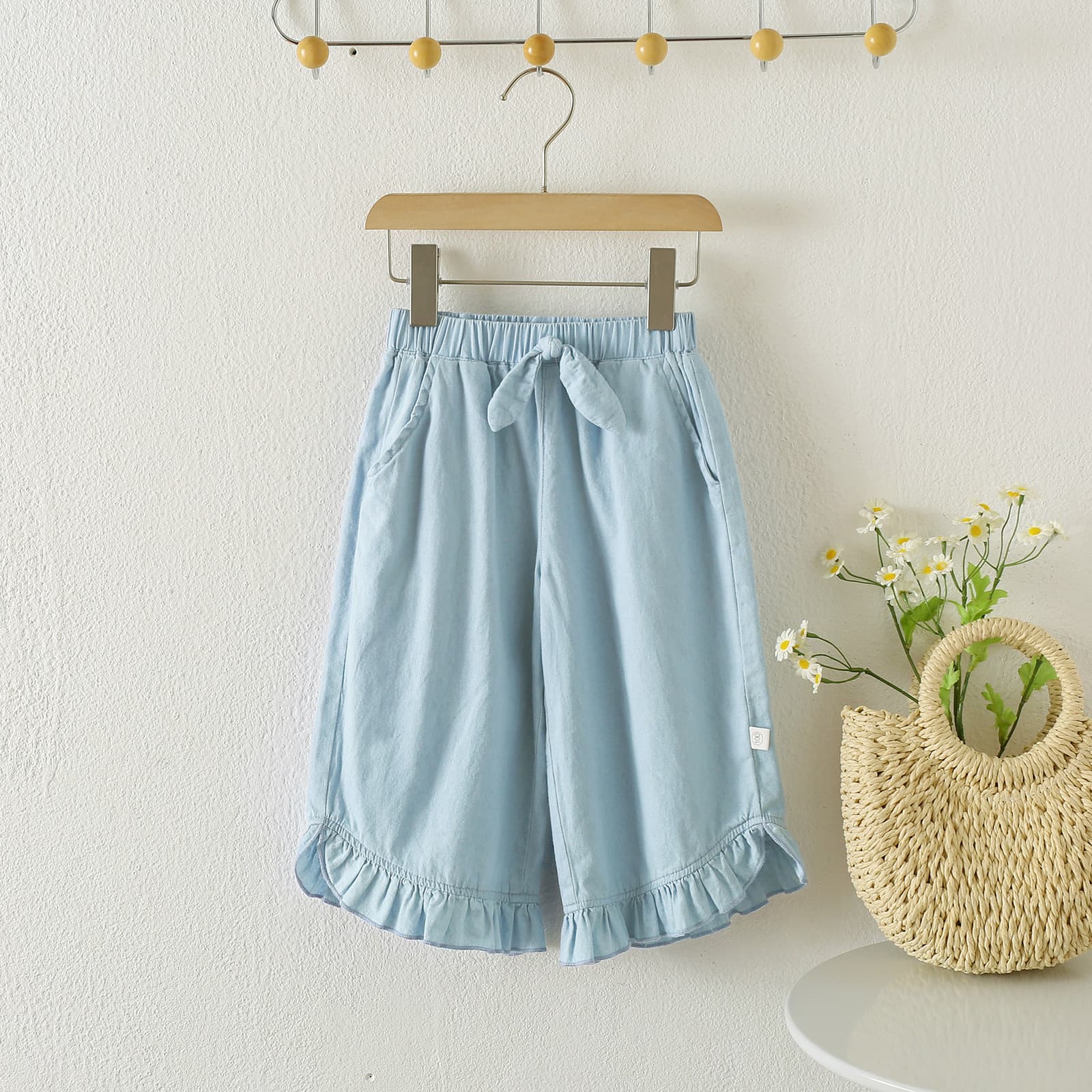 2025 Spring/Summer New In Stock Girls Soft Lace Jeans Cropped Pants Class A Children's Clothing Loose Cotton 1-5 Years