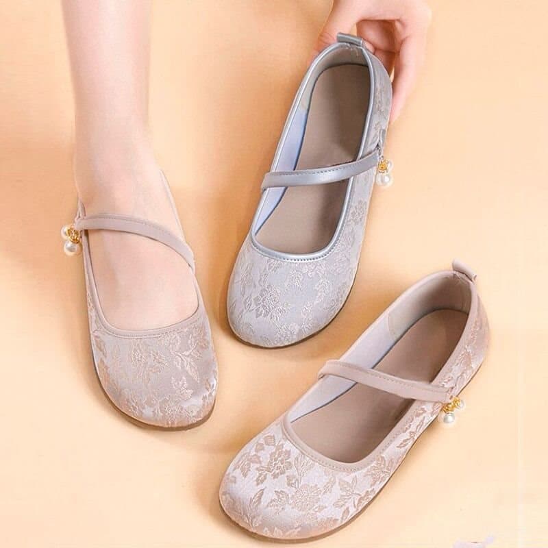 Women's tendon-soled shoes, Western-style, comfortable, soft-soled, new Chinese-style cheongsam shoes, antique-style Hanfu shoes, flat-soled shallow-mouth single shoes for women