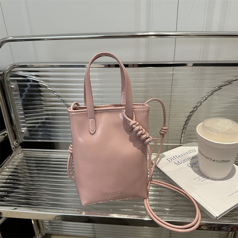 2025 New Simple Fashion Crossbody Mobile Phone Bag Shoulder Small Bag Handbags Women's Bag Cross-Border Wholesale Bag