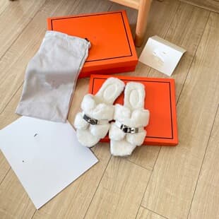 H Brand Metal Buckle Fur Slippers for Women, 2025 New Fur-Lined Warm Flat Slippers, Outdoor Wear Fashion Plush