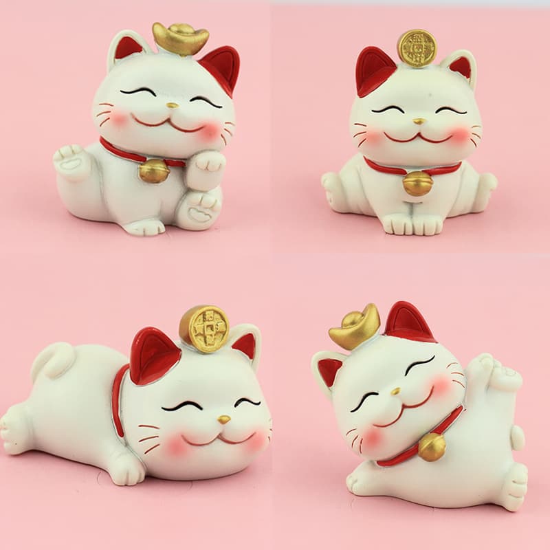Cute cartoon Maneki-neko resin crafts, office desktop ornaments, cake and baking decorations, creative home furnishings.