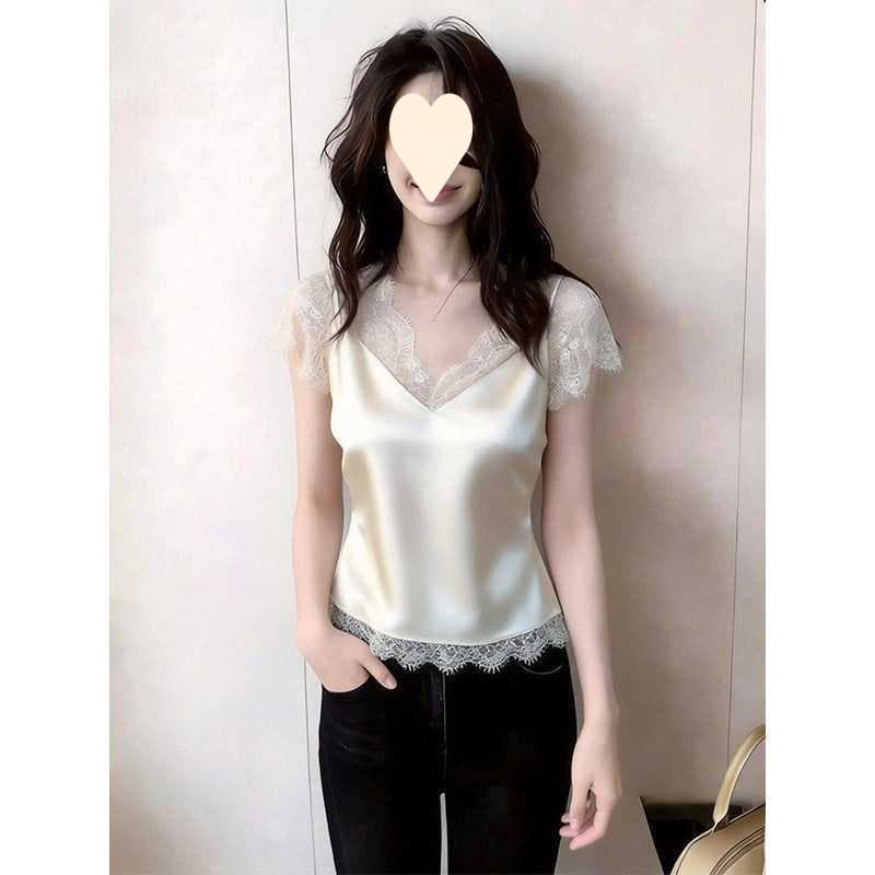 French Classic Pure Elegance Fashion Satin V-Neck Lace Short-Sleeve Top Commuting Chic Versatile Fitted Satin Blouse
