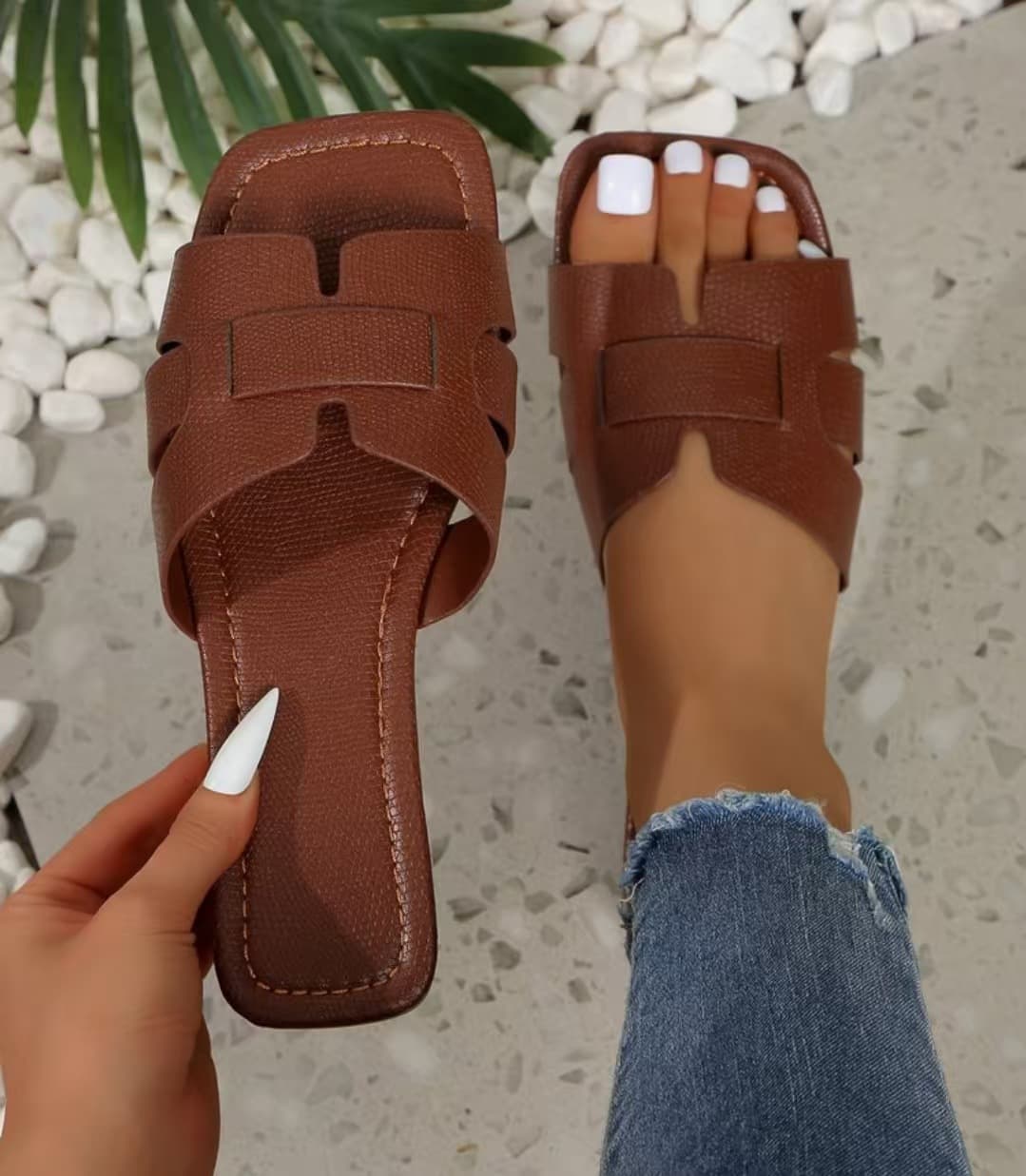 2024 New Cross-Border Trade Large Size One-Strap Square Toe Flat Casual Beach Sandals