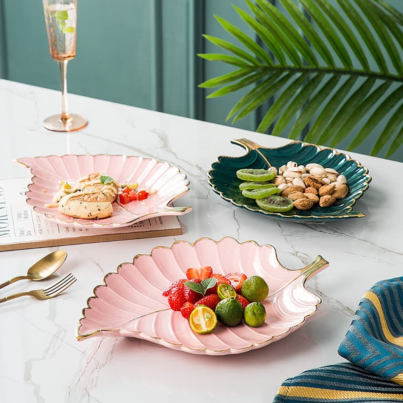 Nordic style ceramic dinner plate, gold-rimmed leaf-shaped plate, jewelry storage plate, sushi leaf plate, fashionable dessert plate