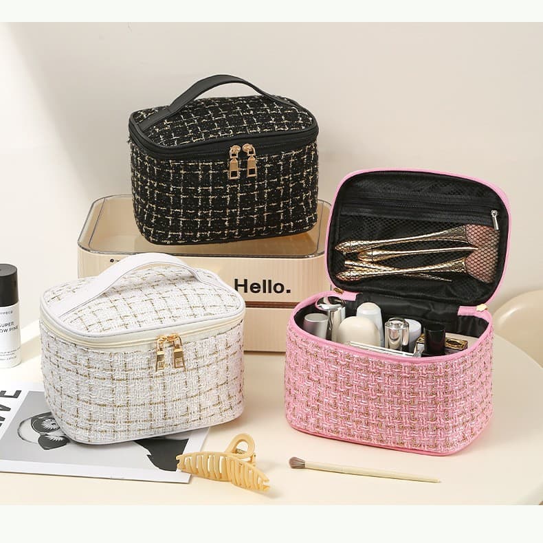 Cross-border Small Fragrance Style Makeup Bag Large Capacity Plaid Handheld Korean Style Portable Toiletry Storage Cosmetic Box Travel Bag Portable