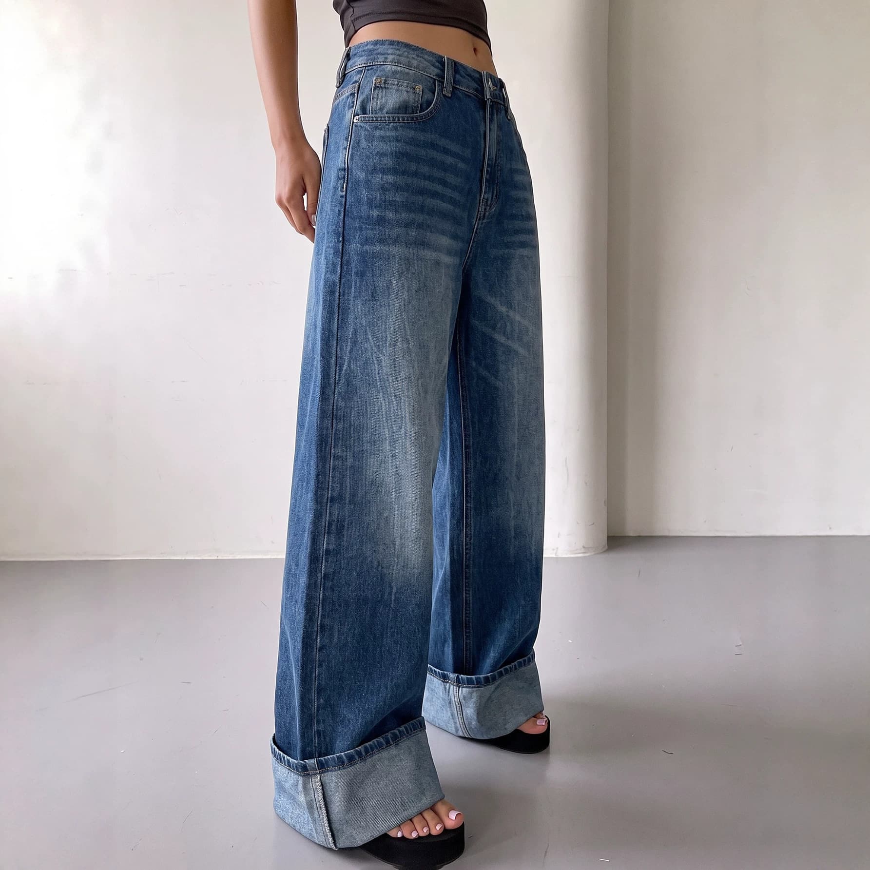 Cross-border Trade High-Waist Wide-Leg Jeans for Women, Washed Gradient Blue, Large Turn-Up Hem, Loose Straight-Leg Denim Trousers