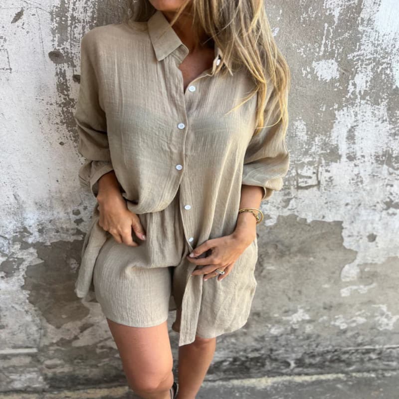 Casual Cotton Linen Shorts Long Sleeve Pleated Shirt Two Piece Set Street Style Comfortable Fashion for Women in Europe And America