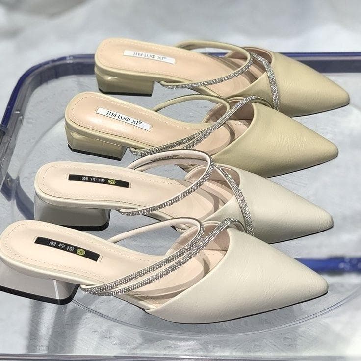 Genuine Soft Leather 2026 New Style Closed-Toe Half Slippers for Women, Korean Low-Heel Mule Pointed-Toe Sandals with Rhinestone Two-Way Wear Chunky Heel Summer