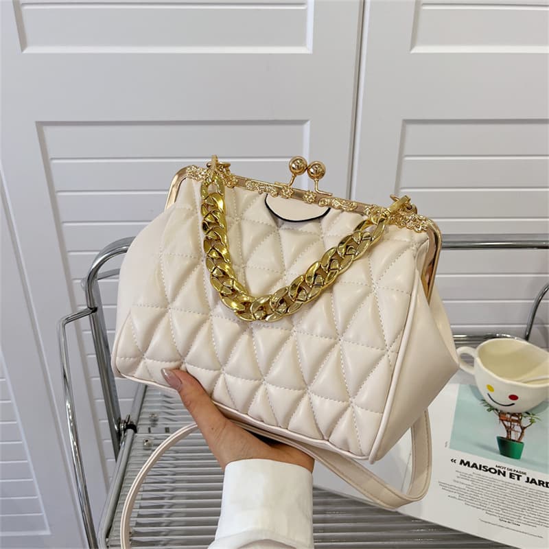 2025 Autumn/Winter New Women's Bag Fashion Pearl Bag Women's Chain Ruched Clasp Crossbody Shoulder Bag Small Bag