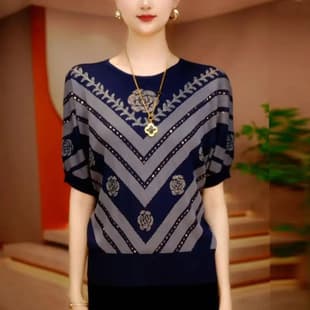 Elegant Versatile Short-Sleeve Rhinestone Round Neck T-Shirt Women 2026 Summer Loose Slimming Age-Reducing Mom Top