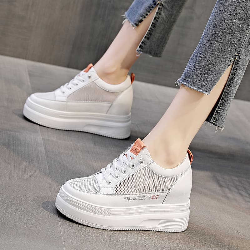 Trendy Sunday 2026 Fall New Women's Height-Increasing Casual Sports Shoes for Students, Wholesale Available
