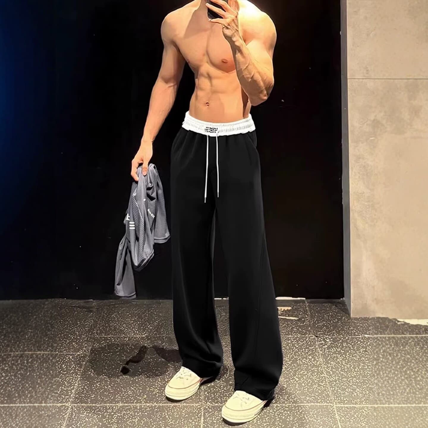 2026 new summer style ice silk vertical straight-leg men's trousers, loose casual trousers, thin quick-drying trendy wide-leg trousers