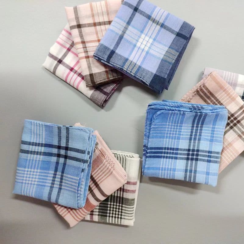 Old-fashioned plaid polyester-cotton handkerchief, unisex, a memory of the 1970s