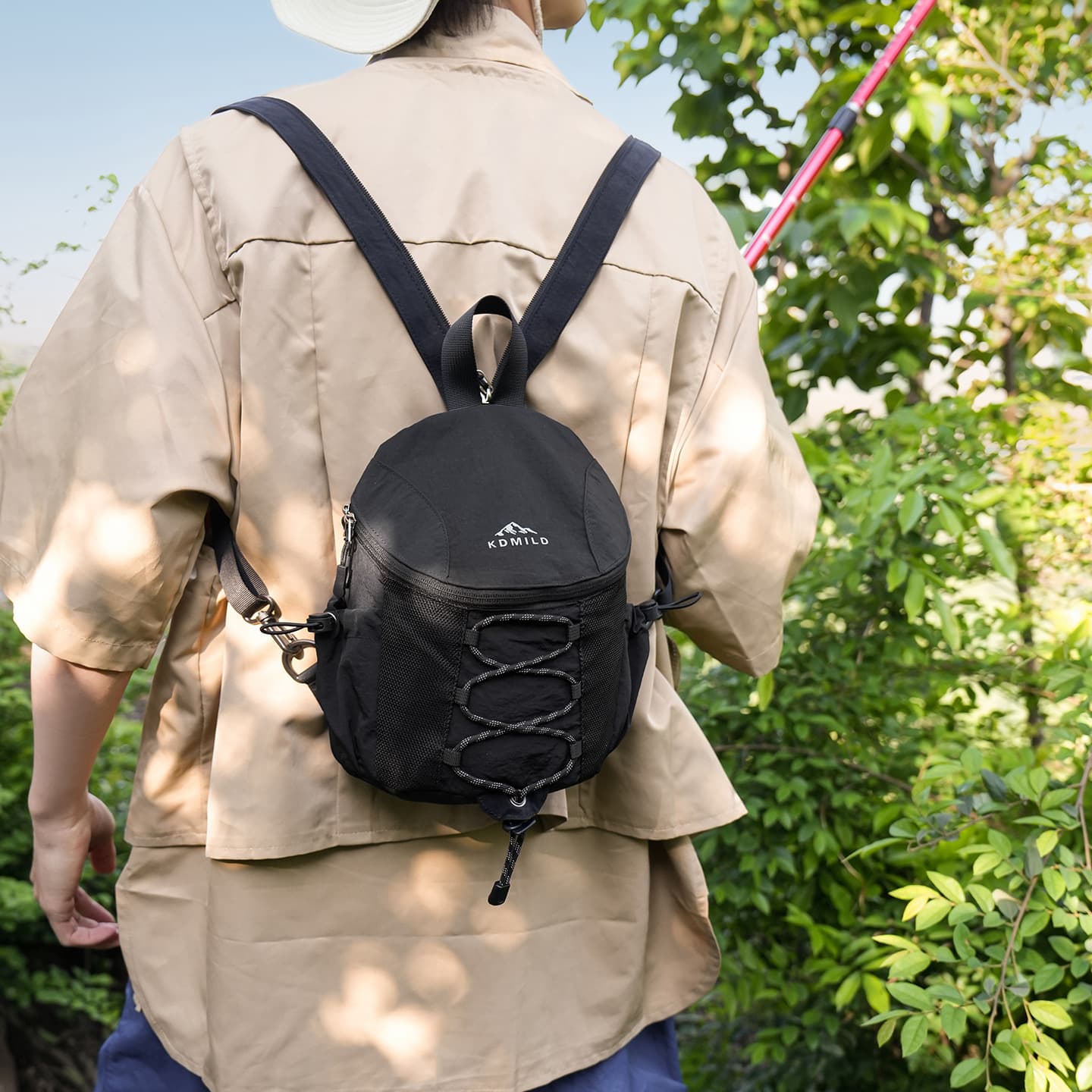 Outdoor crossbody bag, travel backpack, lightweight mini fashion backpack, men's water-repellent leisure travel mini school bag