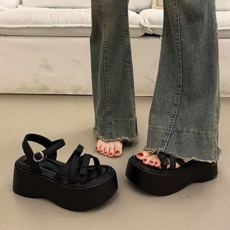 Women's Chunky Platform Sandals 2026 New Summer Style, Height-Increasing, Fashionable, Comfortable for Outdoor Wear, Fairy Style Casual Sandals