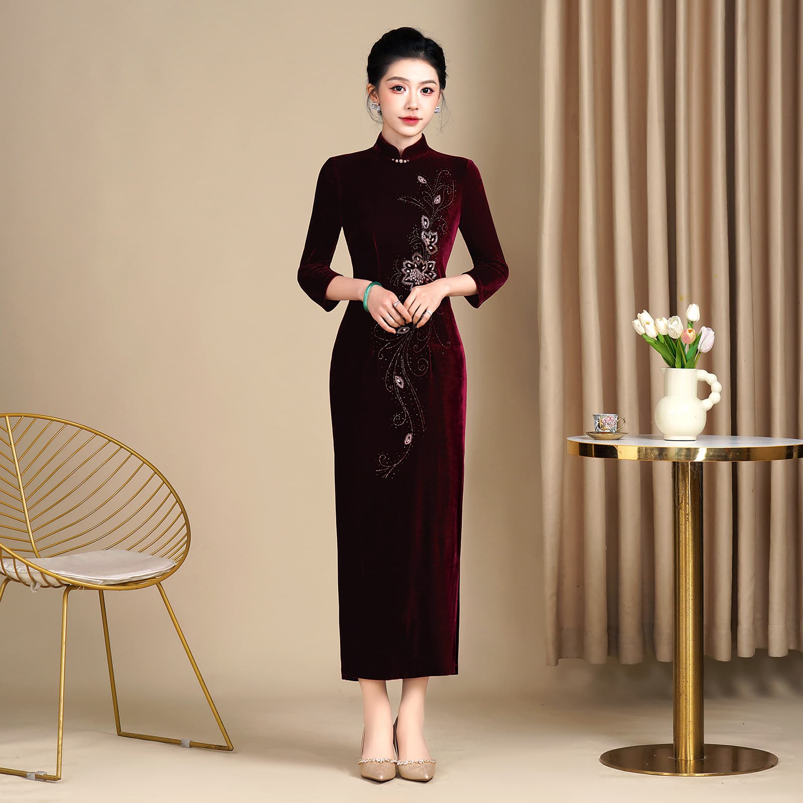 High-end wedding banquet happy mother-in-law velvet cheongsam dress 2026 spring and autumn new long style western style happy mother-in-law cheongsam dress