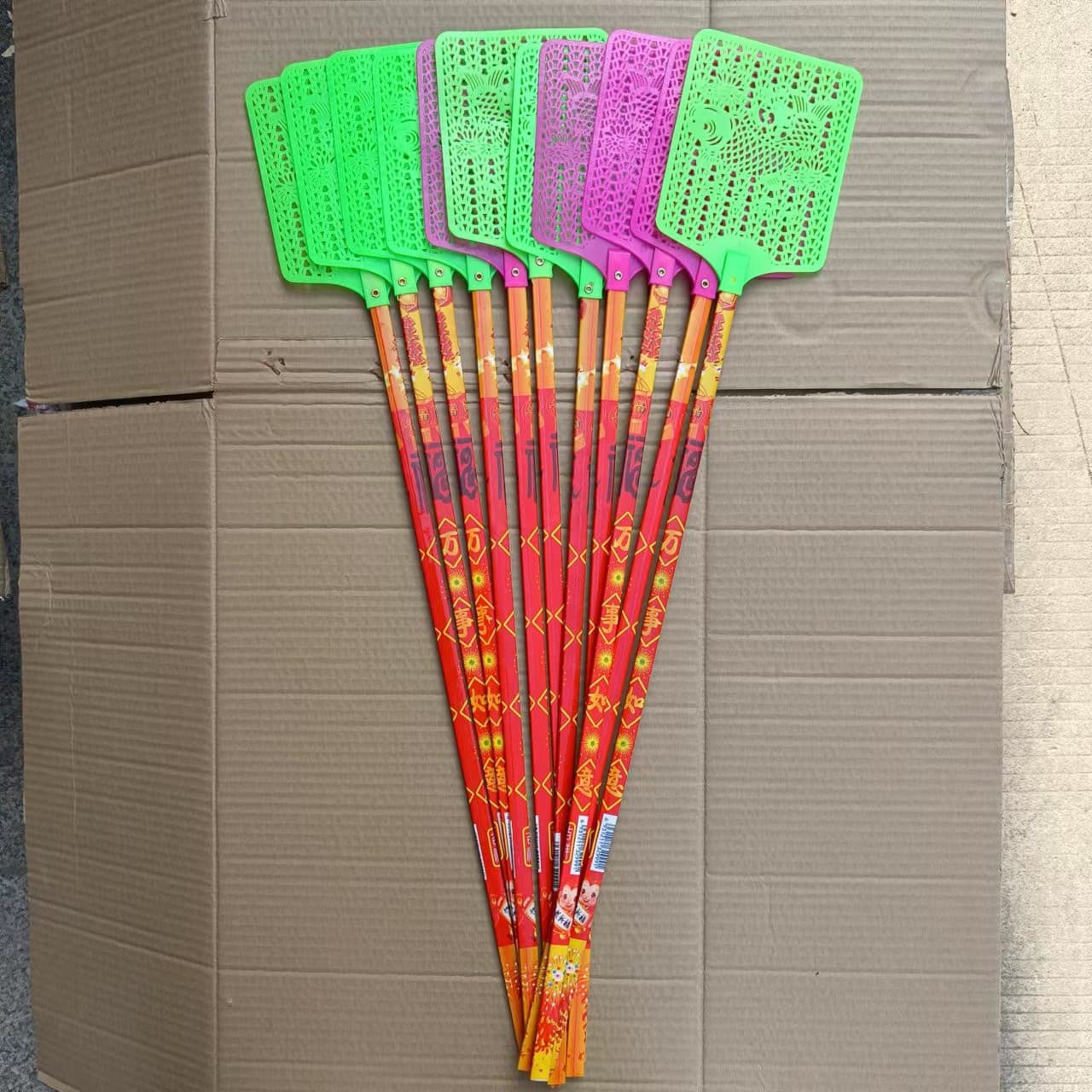 Lucky Fish Fly Swatter, Bamboo Pole, Long Handle, Large Head, Wholesale